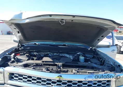 2015 Chevrolet Silverado 1500 1Lt z USA, uszkodzony, nr VIN 1GCRCREH7FZ164027